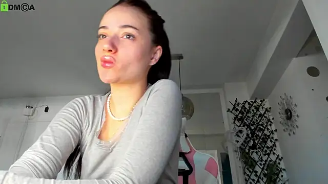 IreneVON online show from 04-26-26, 04:21