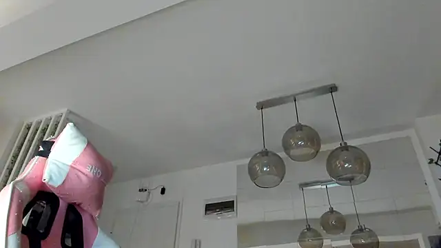 IreneVON online show from 11-04-25, 04:38