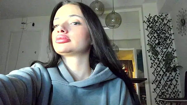 IreneVON online show from 11-25-25, 04:46