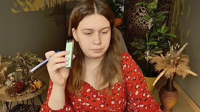 FioraMarmoris online show from 12-22-25, 05:40