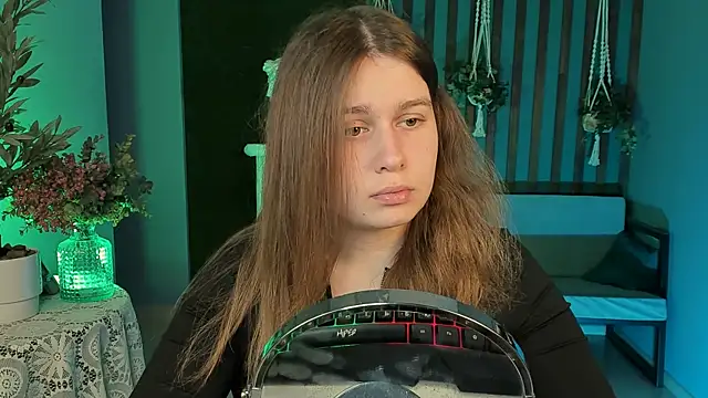 FioraMarmoris online show from 10-03-25, 05:31