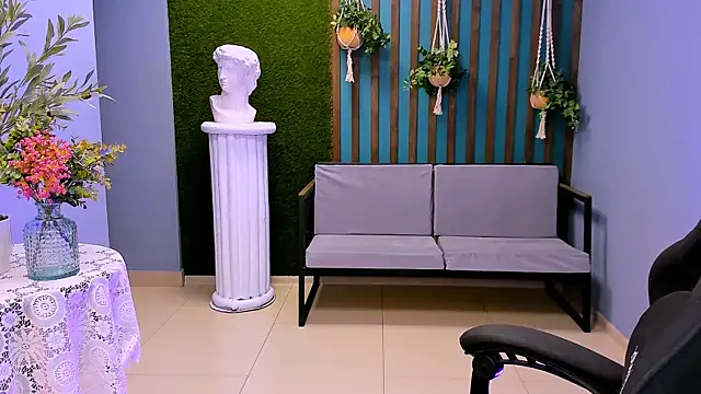 FioraMarmoris online show from 11-20-25, 01:12