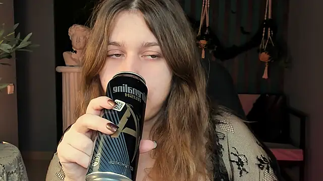 FioraMarmoris online show from 10-31-25, 05:15