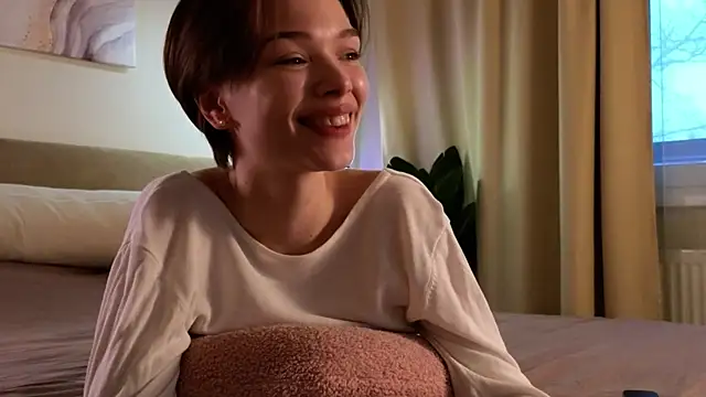 Eva Natsumi online show from 03-03-25, 03:32