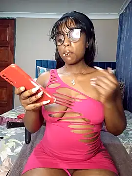 Queen-Chocolate online show from 02-05-25, 07:42