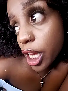 Queen-Chocolate online show from 03-14-26, 02:23