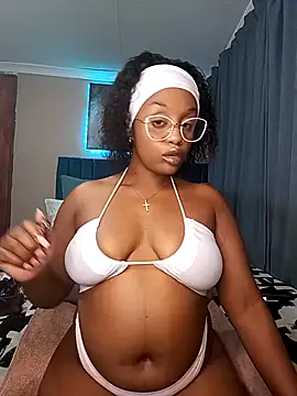 Queen-Chocolate online show from 02-12-26, 09:03