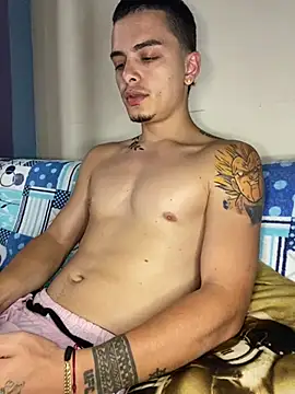 Snapshot of danny_42027 chatting on 02-17-25, 11:00 danny 42027 online show from 02-17-25, 11:00