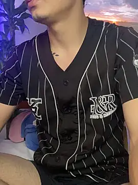 Snapshot of danny_42027 chatting on 03-21-25, 08:50 danny 42027 online show from 03-21-25, 08:50