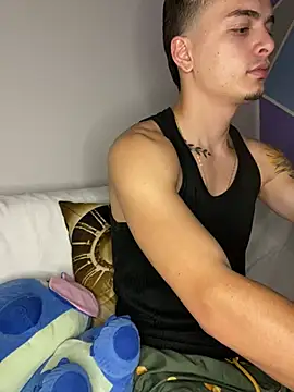 Snapshot of danny_42027 chatting on 02-23-25, 05:45 danny 42027 online show from 02-23-25, 05:45