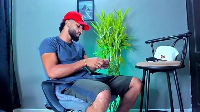 Snapshot of Damian_022 chatting on 01-31-26, 11:03 Damian 022 online show from 01-31-26, 11:03