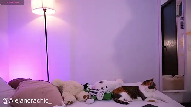 amelie leigh online show from 04-13-26, 11:31