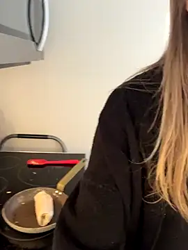 sophielove888 online show from 11-19-25, 06:52