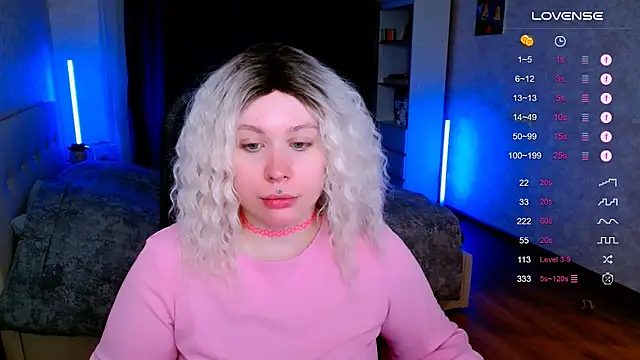 Snapshot of Blueberry-baby chatting on 12-03-25, 09:58 Blueberry-baby online show from 12-03-25, 09:58