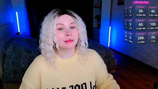 Snapshot of Blueberry-baby chatting on 11-24-25, 05:24 Blueberry-baby online show from 11-24-25, 05:24