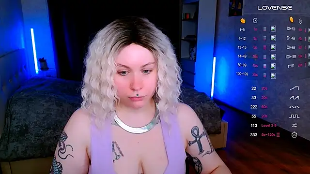 Snapshot of Blueberry-baby chatting on 11-29-25, 09:59 Blueberry-baby online show from 11-29-25, 09:59