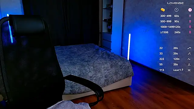 Blueberry-baby online show from 03-11-25, 12:22