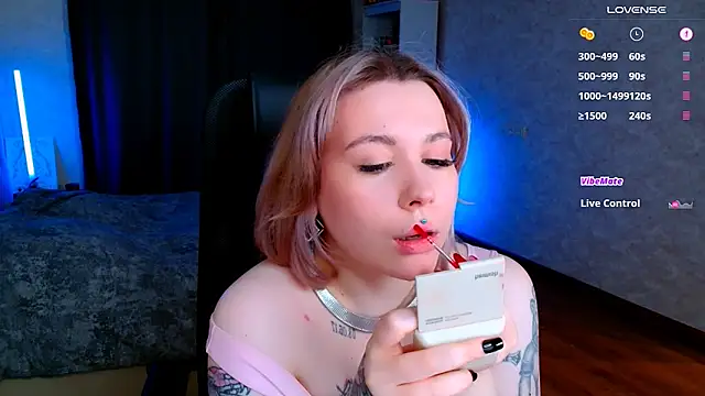 Blueberry-baby online show from 02-18-25, 05:42