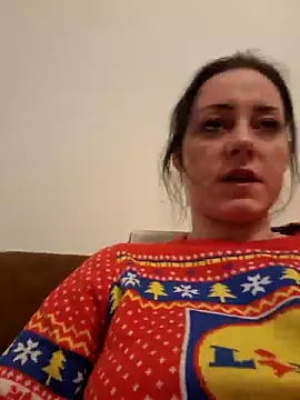 Snapshot of Jasmin-White chatting on 02-08-25, 04:46 Jasmin-White online show from 02-08-25, 04:46