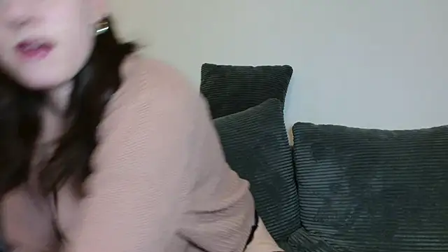 Snapshot of Jasmin-White chatting on 02-05-26, 06:59 Jasmin-White online show from 02-05-26, 06:59