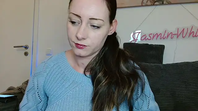 Jasmin-White online show from 04-22-26, 04:03