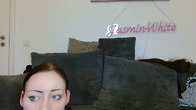 Jasmin-White online show from 04-23-26, 12:40