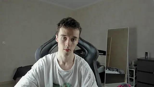 MasonWarholl online show from 03-21-25, 04:17