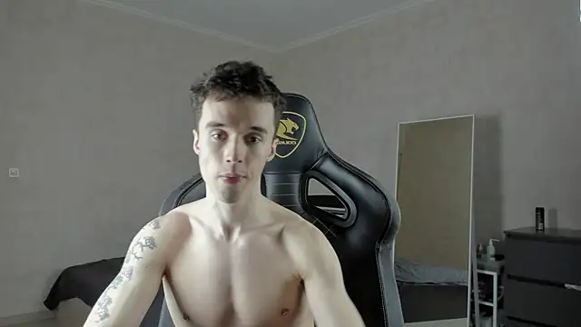 MasonWarholl online show from 03-18-25, 05:23