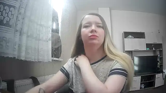ViolaCandy online show from 10-25-25, 04:44