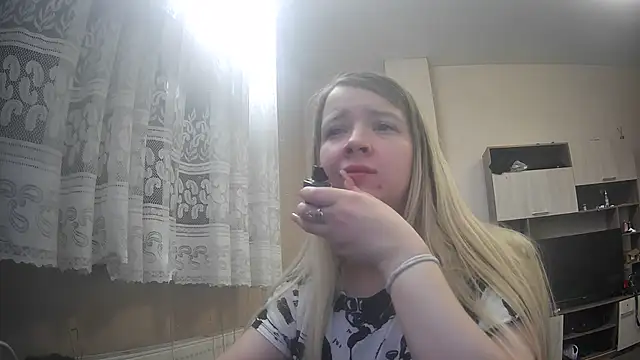 ViolaCandy online show from 10-27-25, 04:57