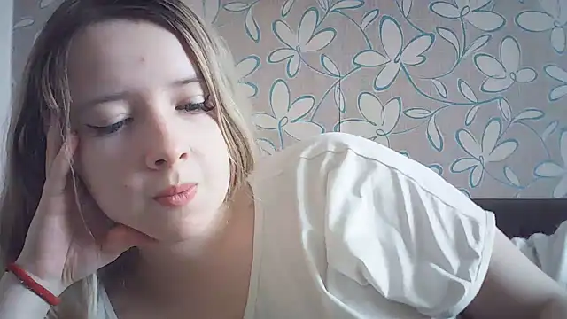 ViolaCandy online show from 05-11-26, 03:08