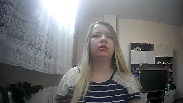 ViolaCandy online show from 10-24-25, 06:01