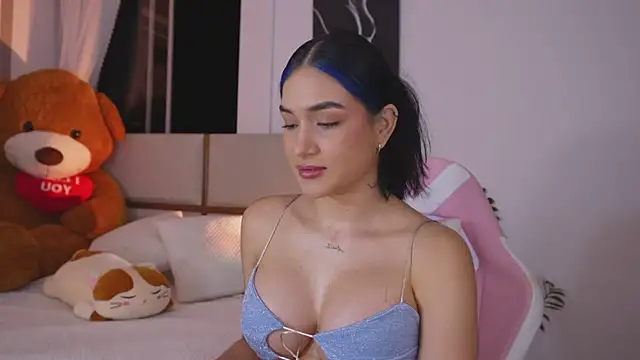 AnnyHizzle online show from 05-05-26, 12:35