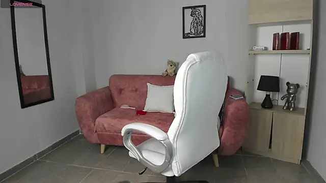 Alice23jones online show from 09-11-25, 03:12