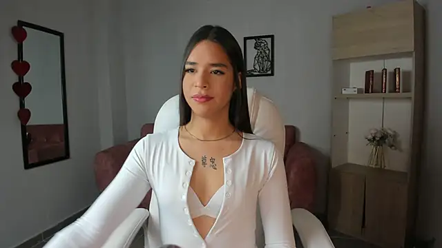 Alice23jones online show from 03-13-25, 12:35