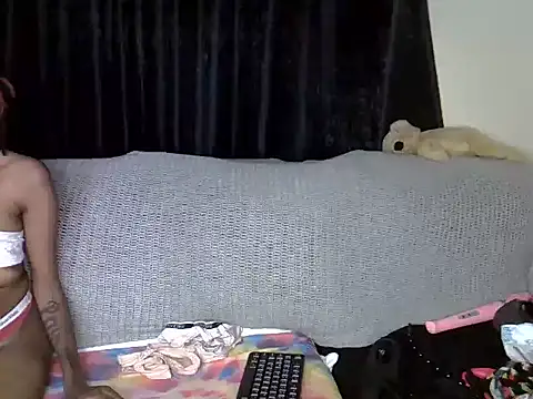 Snapshot of sweet_ebonies chatting on 10-14-25, 07:25 sweet ebonies online show from 10-14-25, 07:25