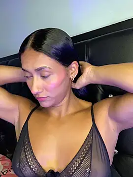 mailyreid online show from 10-23-25, 04:22