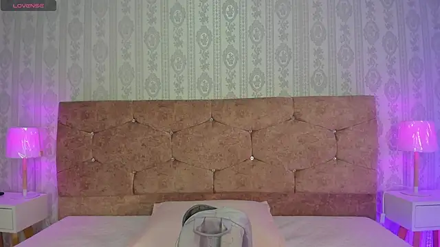 Snapshot of liaa_18 chatting on 09-10-25, 01:37 liaa 18 online show from 09-10-25, 01:37