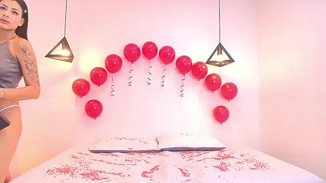 Tinny and Candy online show from 02-14-25, 01:29