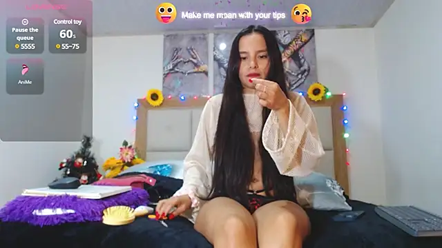 Snapshot of valentina_hearts chatting on 12-18-24, 03:58 valentina hearts online show from 12-18-24, 03:58