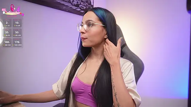 Snapshot of little-eli chatting on 02-01-26, 07:12 little-eli online show from 02-01-26, 07:12