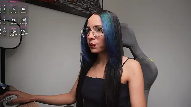 Snapshot of little-eli chatting on 02-07-26, 07:11 little-eli online show from 02-07-26, 07:11