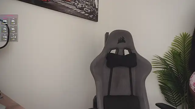 Snapshot of little-eli chatting on 02-21-26, 07:16 little-eli online show from 02-21-26, 07:16