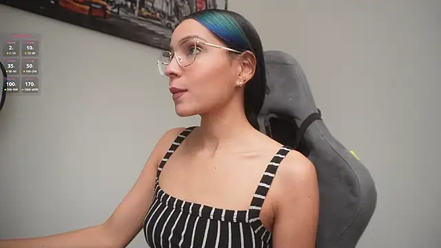 Snapshot of little-eli chatting on 02-17-26, 07:11 little-eli online show from 02-17-26, 07:11