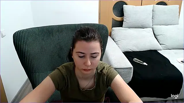 VioletaFlower7 online show from 11-28-25, 08:47