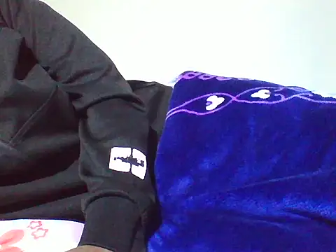 Snapshot of naughtycate_ chatting on 06-15-26, 07:02 naughtycate online show from 06-15-26, 07:02