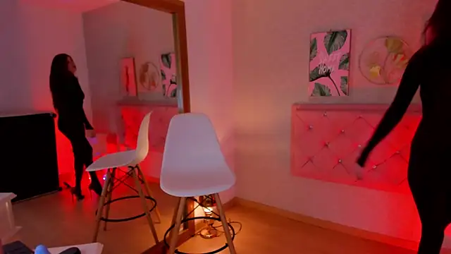 Ginger Violetta  online show from 02-08-25, 07:59