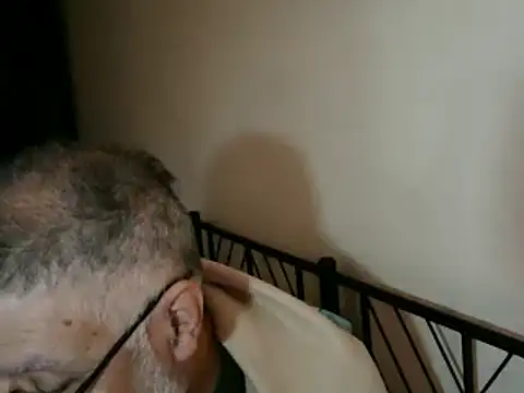 100Tauros online show from 10-30-25, 10:46