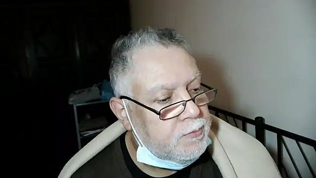 100Tauros online show from 11-17-25, 03:38