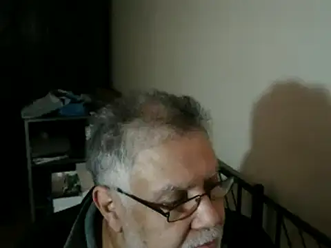 100Tauros online show from 12-18-25, 02:10